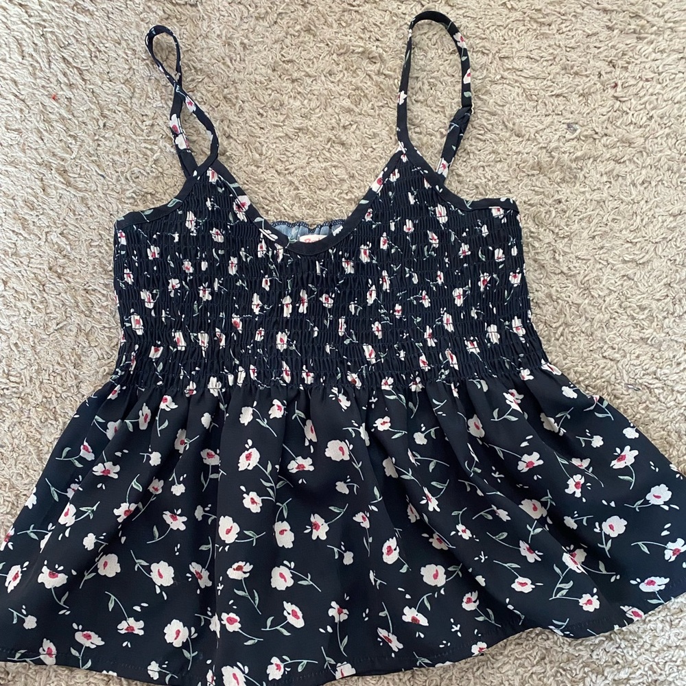 Romwe cropped adorable floral shirt